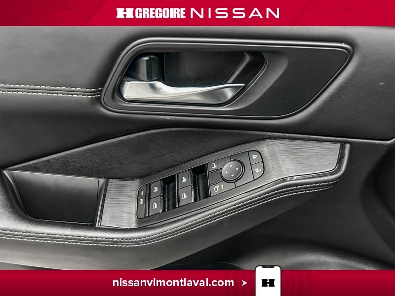 Nissan Rogue 2023 Blanc Laval - photo #22