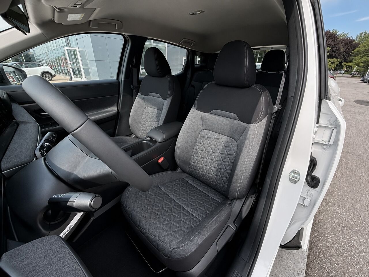 2026 NISSAN Kicks KICKS SV AWD Aspen White TriCoat Châteauguay - photo #12