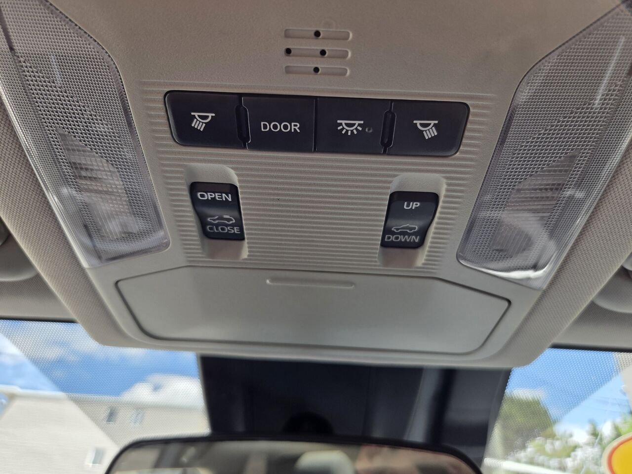 2021 Toyota RAV4 Grey Mont-Laurier - photo #24