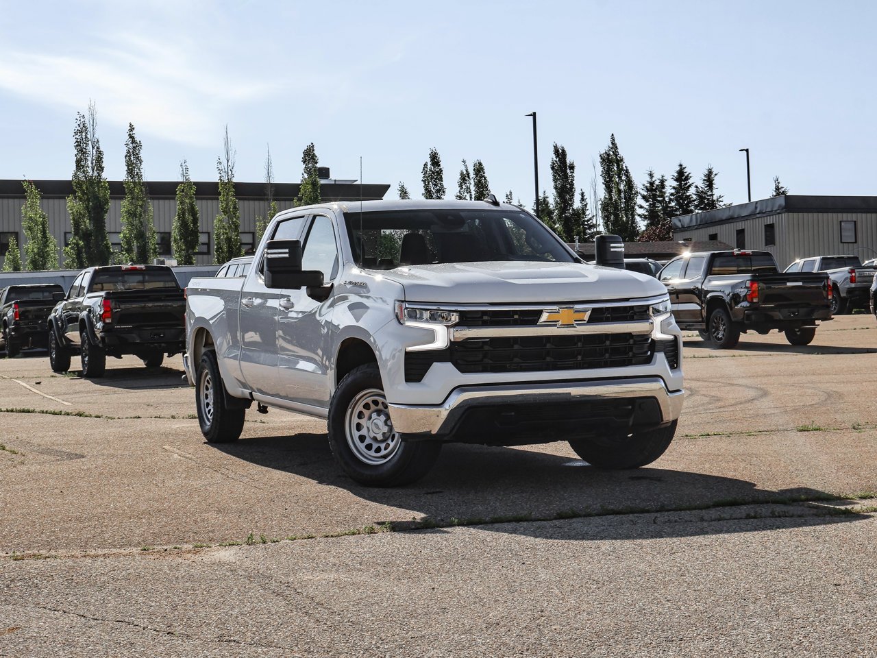2025 Chevrolet Silverado 1500 4WD Crew Cab 147 LT White Sherwood Park - photo #1