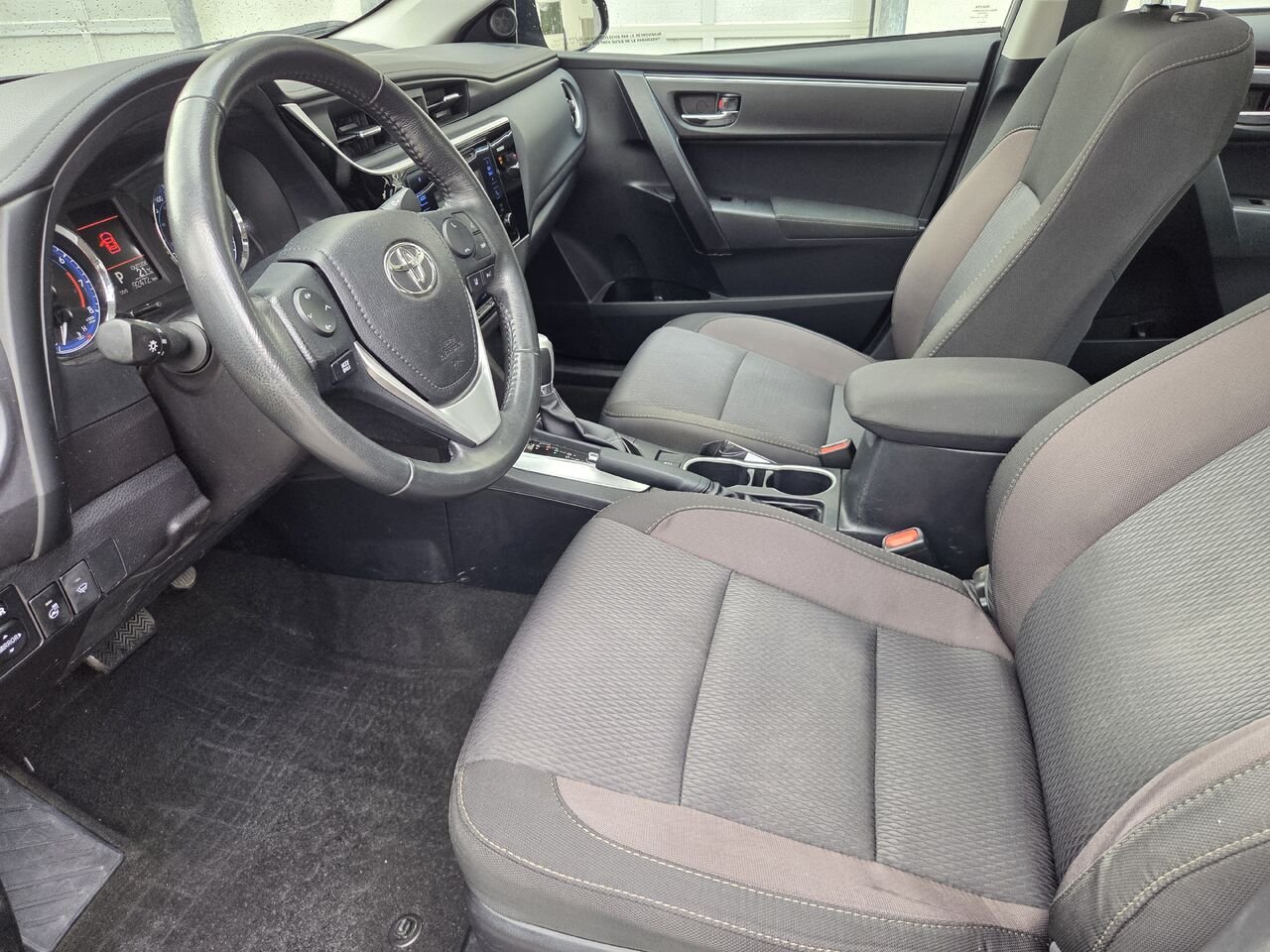 Toyota COROLLA 2017 Gris Mont-Laurier - photo #13