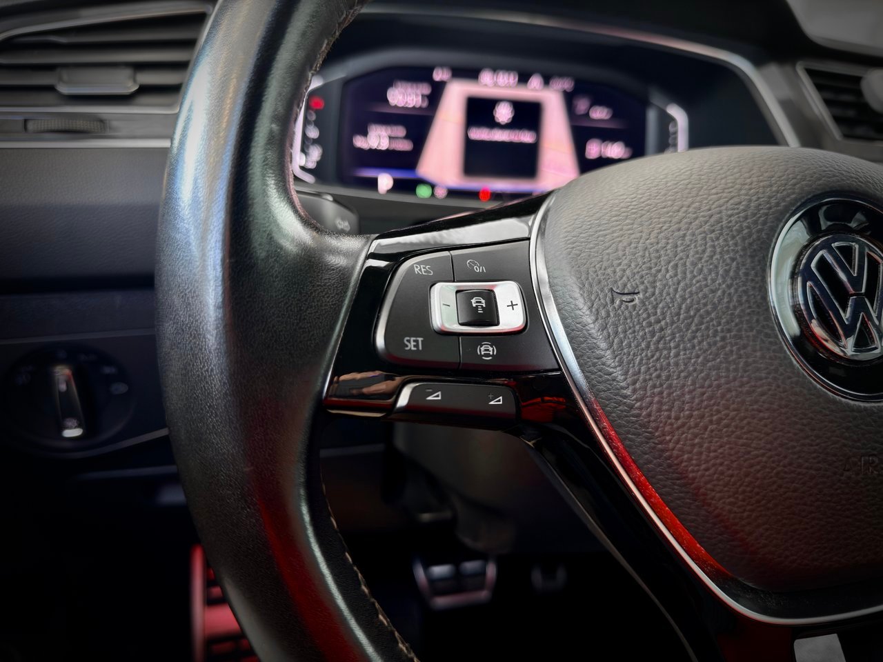 2021 Volkswagen Tiguan Silver Notre-Dame-des-Prairies - photo #28