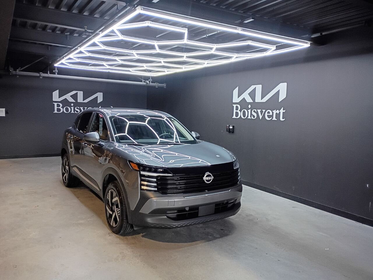 Nissan Kicks 2025 Gris Blainville - photo #0