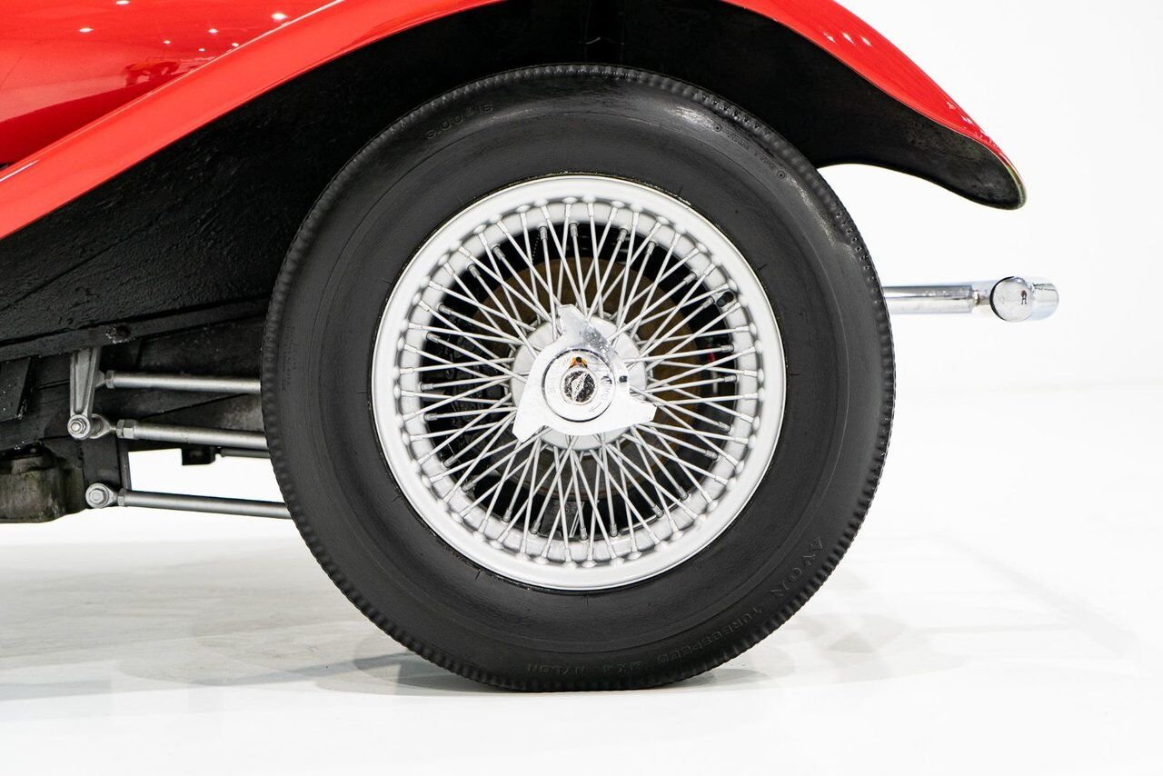 Panther J72 Roadster 1975 Rouge Montréal - photo #39