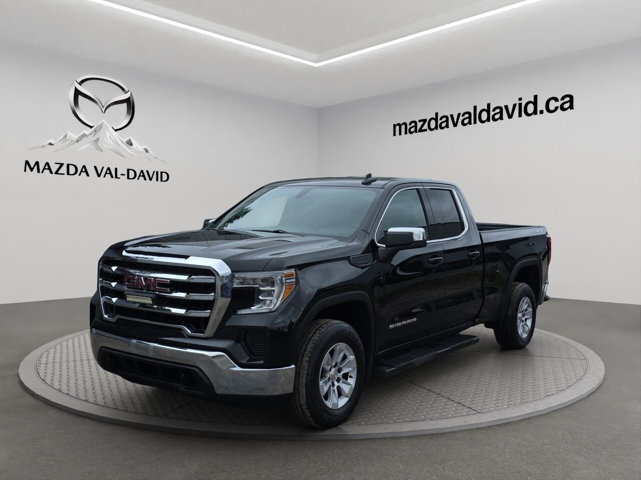 2019 GMC Sierra 1500 SLE cabine double 4RM 147 po, Sièges électriques, Volant chauffant Black Val-David - photo #0