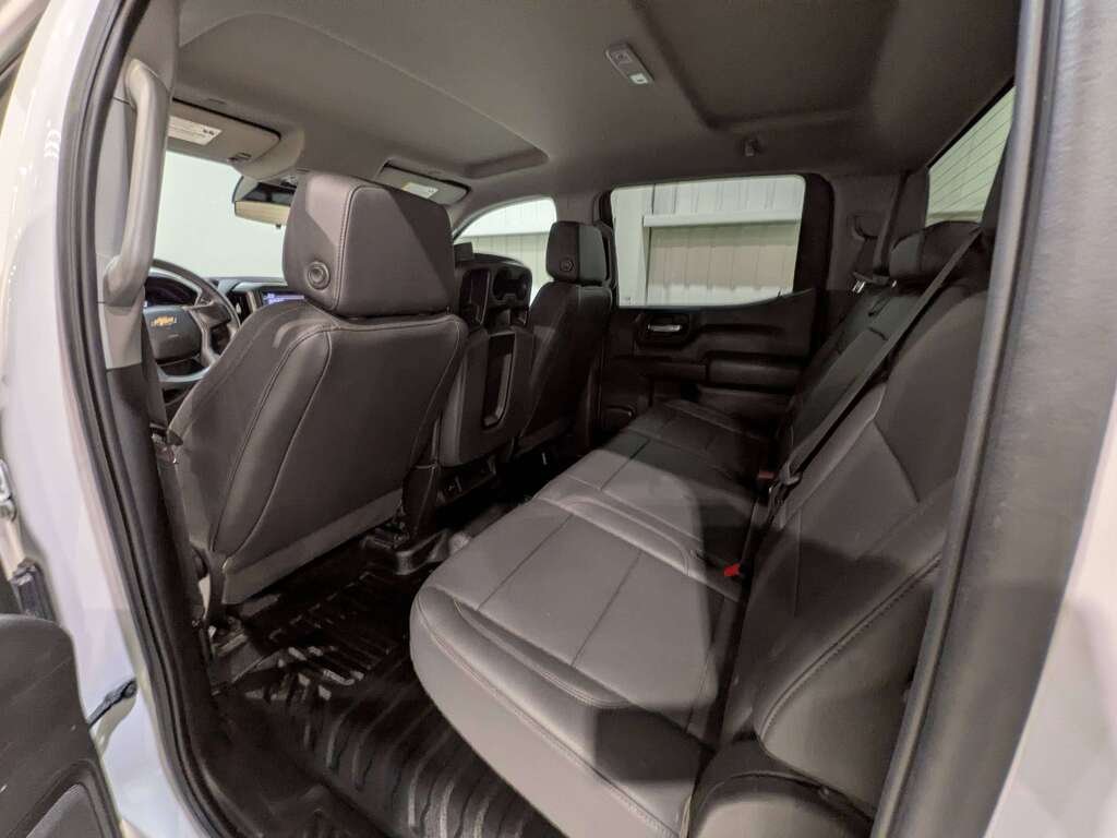 2023 Chevrolet Silverado 1500 4WD Crew Cab 157" Work Truck White Val-David - photo #9