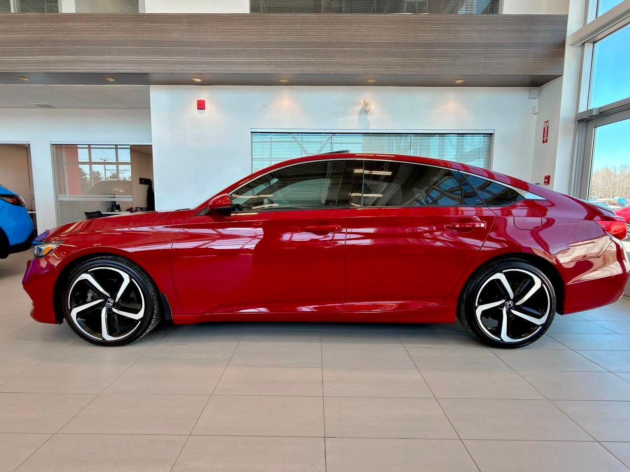 Honda Accord Sedan 2019 Rouge Notre-Dame-des-Prairies - photo #5