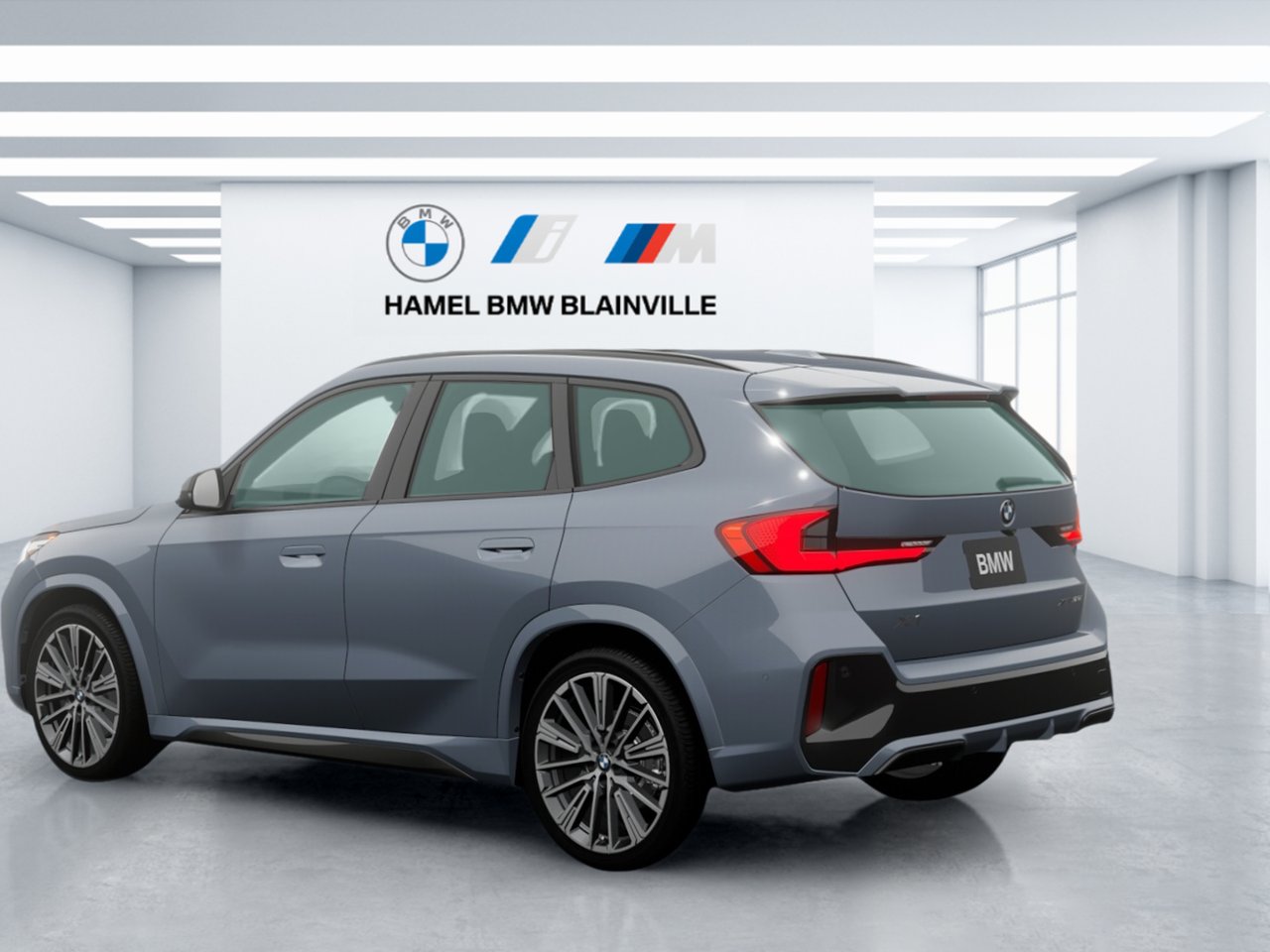 2026 BMW X1 xDrive28i Dune Grey Metallic Blainville - photo #1