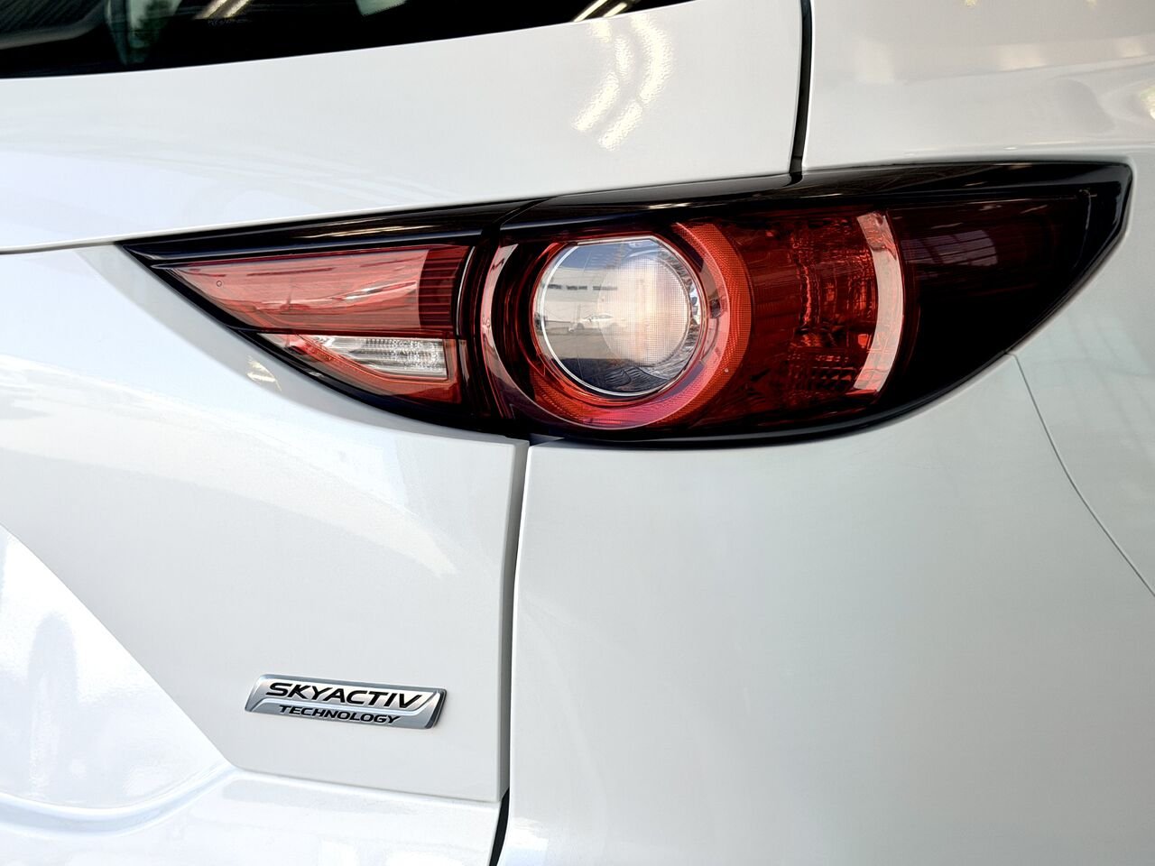 Mazda CX-5 2017 Blanc Notre-Dame-des-Prairies - photo #10