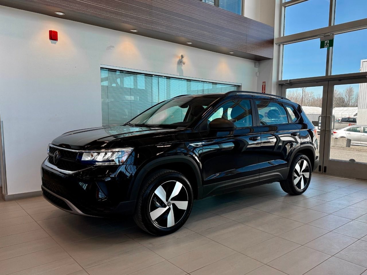 Volkswagen Taos 2024 Noir Notre-Dame-des-Prairies - photo #30