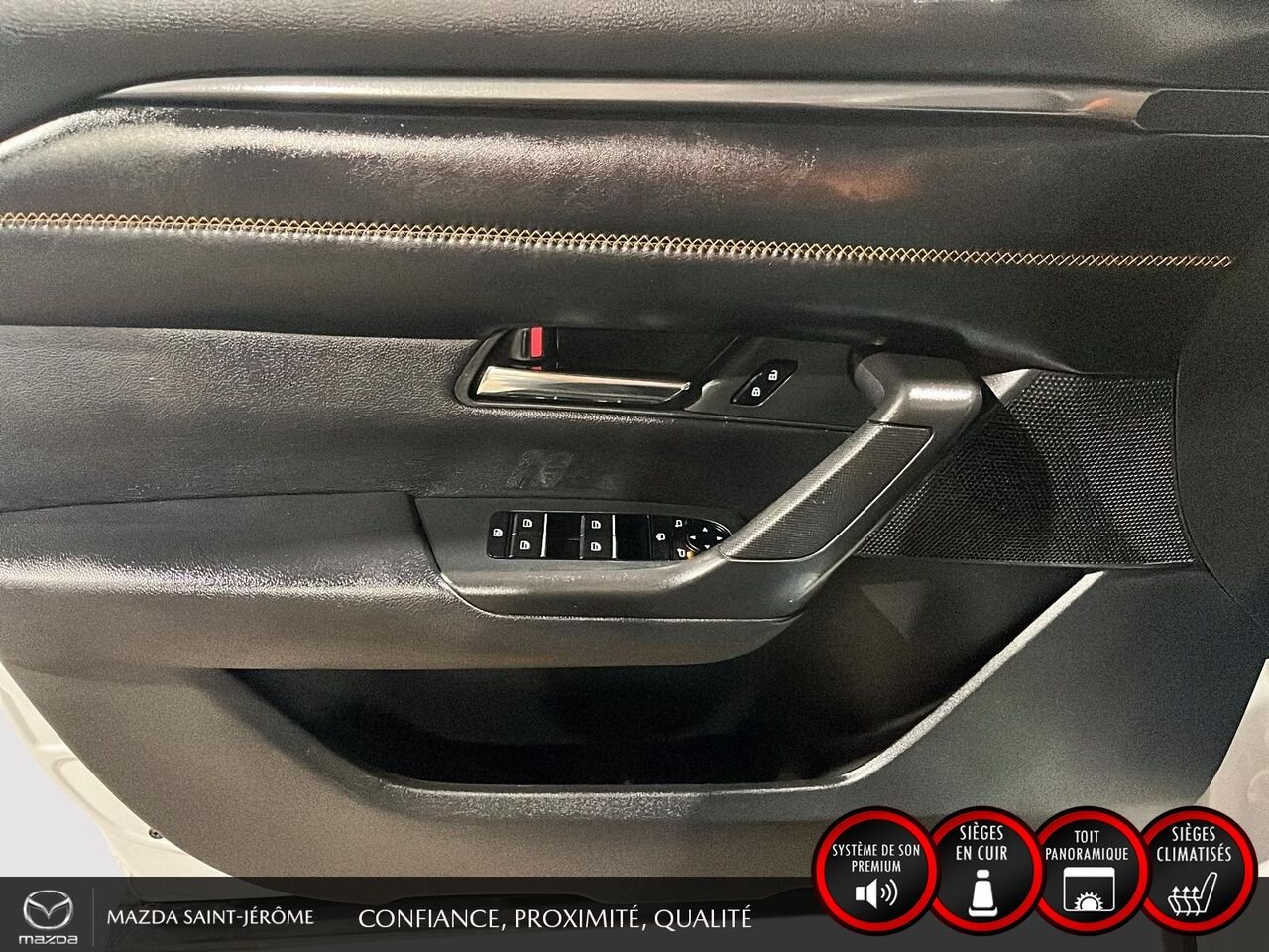 2023 Mazda CX-50 GT avec moteur turbo | TOIT PANORAMIQUE | ENSEMBLE DE REMORQUAGE | CUIR | AWD White Saint-Jérôme - photo #11