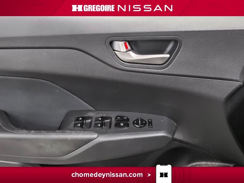 Hyundai Accent 2019 Argent Laval - photo #13