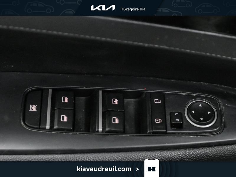 2020 Kia Forte White Blainville - photo #10