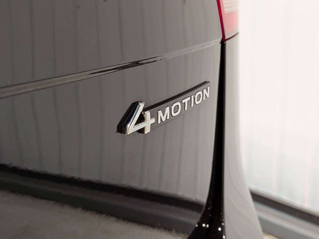 2022 Volkswagen Tiguan Highline R-Line 4MOTION Black Val-David - photo #40
