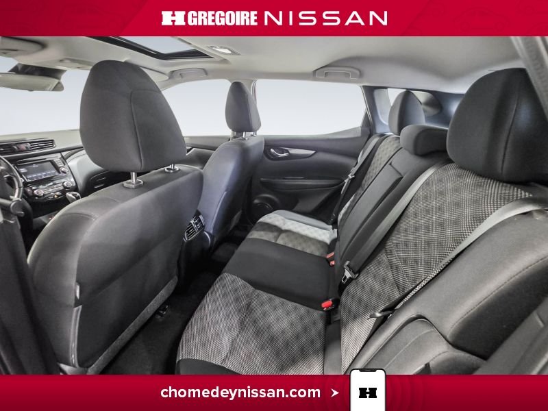 Nissan Qashqai 2023 Rouge Laval - photo #25