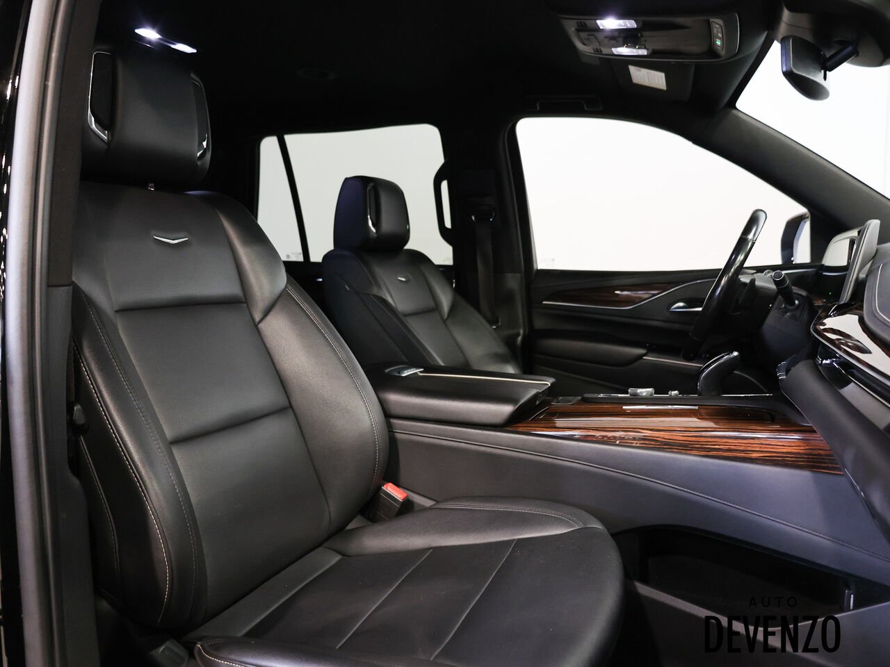 Cadillac Escalade 2022 Noir Saint-Eustache - photo #7
