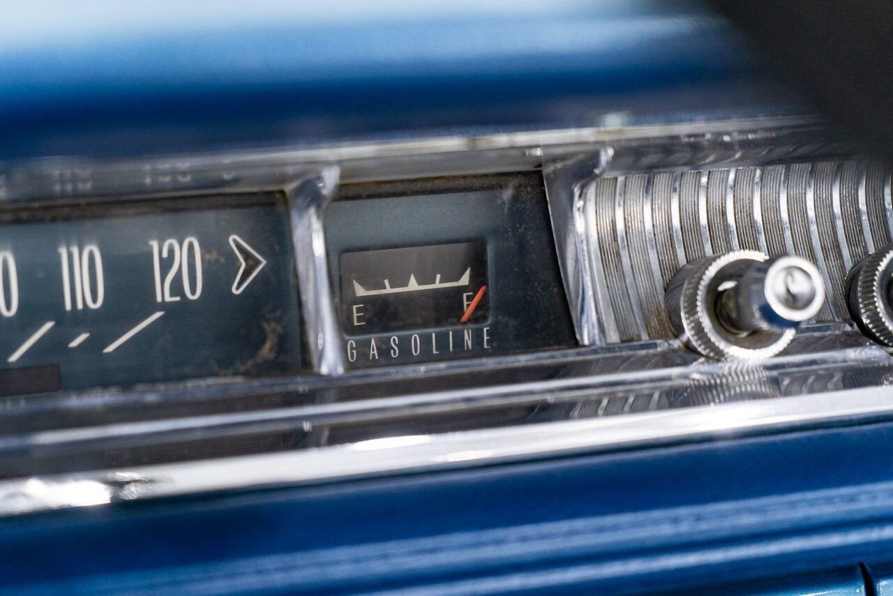 Pontiac Bonneville **PRIX EN USD**C8 Suffix 389cu.in. TriPower 4 Speed 1961 Bleu Montréal - photo #74
