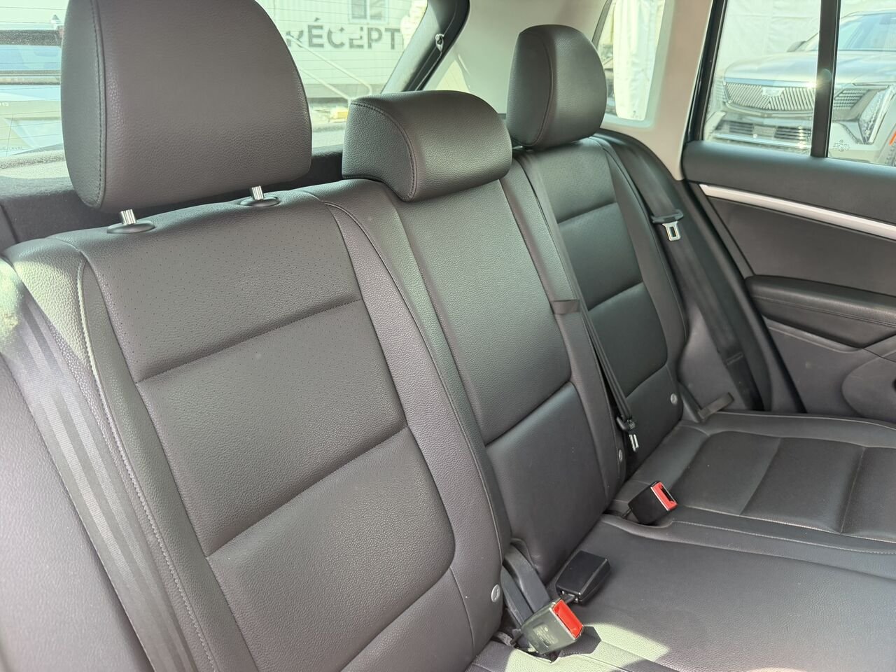 Volkswagen Tiguan Comfortline 4MOTION 2017 Bleu Laval - photo #13