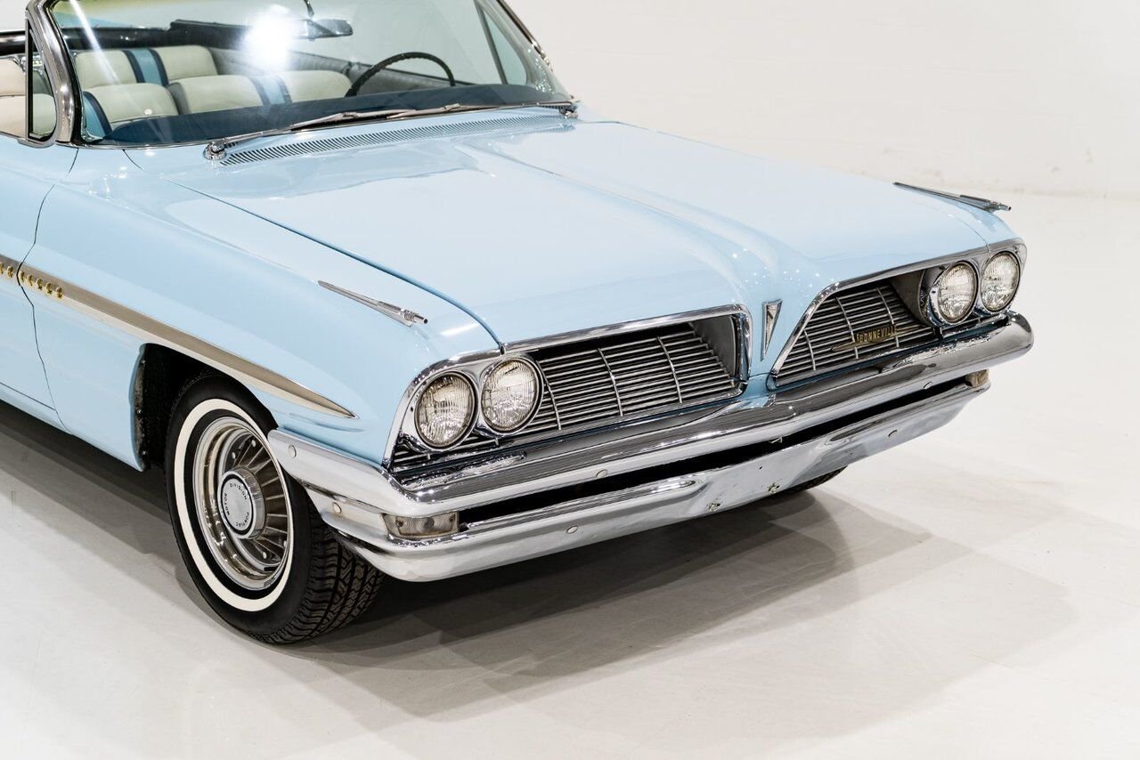 Pontiac Bonneville **PRIX EN USD**C8 Suffix 389cu.in. TriPower 4 Speed 1961 Bleu Montréal - photo #32