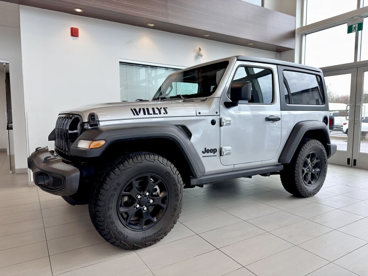 Jeep Wrangler 2022 Argent Notre-Dame-des-Prairies - photo #3