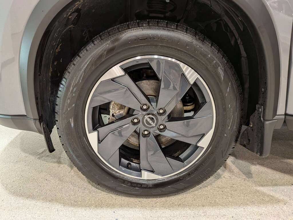 2024 Nissan Rogue AWD SV Moonroof Grey Val-David - photo #36