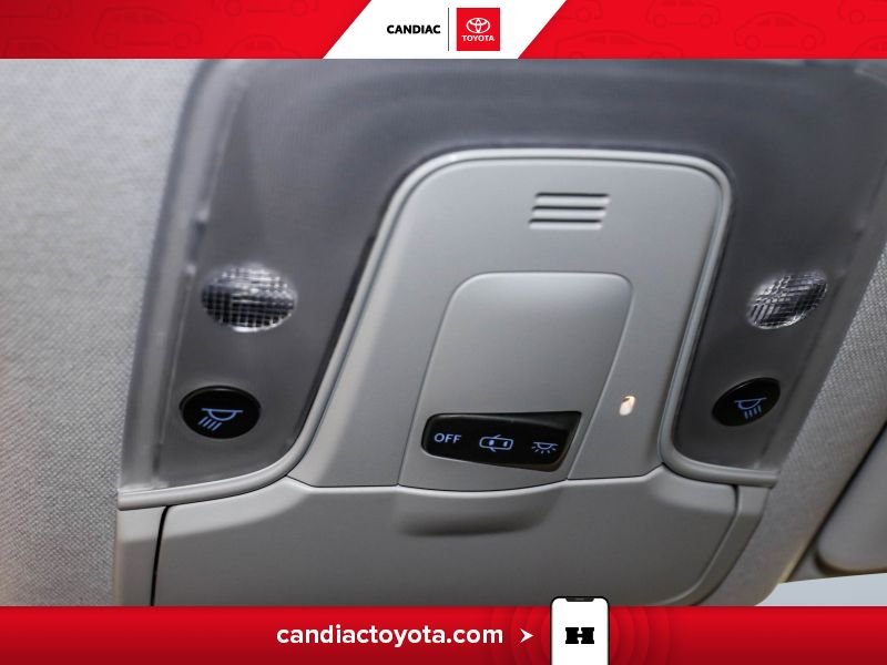 2019 Toyota Prius Red Saint-Eustache - photo #28