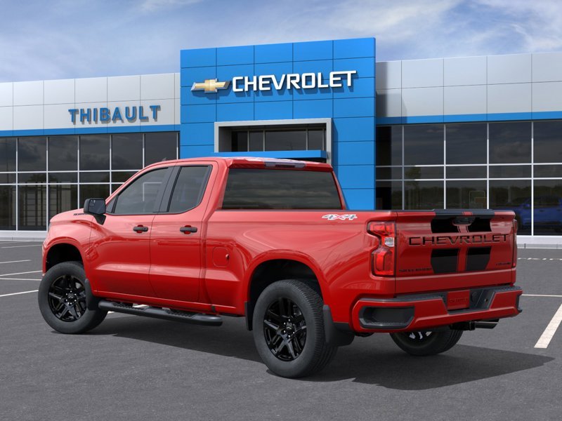CHEVROLET SILVERADO 1500 Custom cabine double 4RM 147 po 2026 Rouge