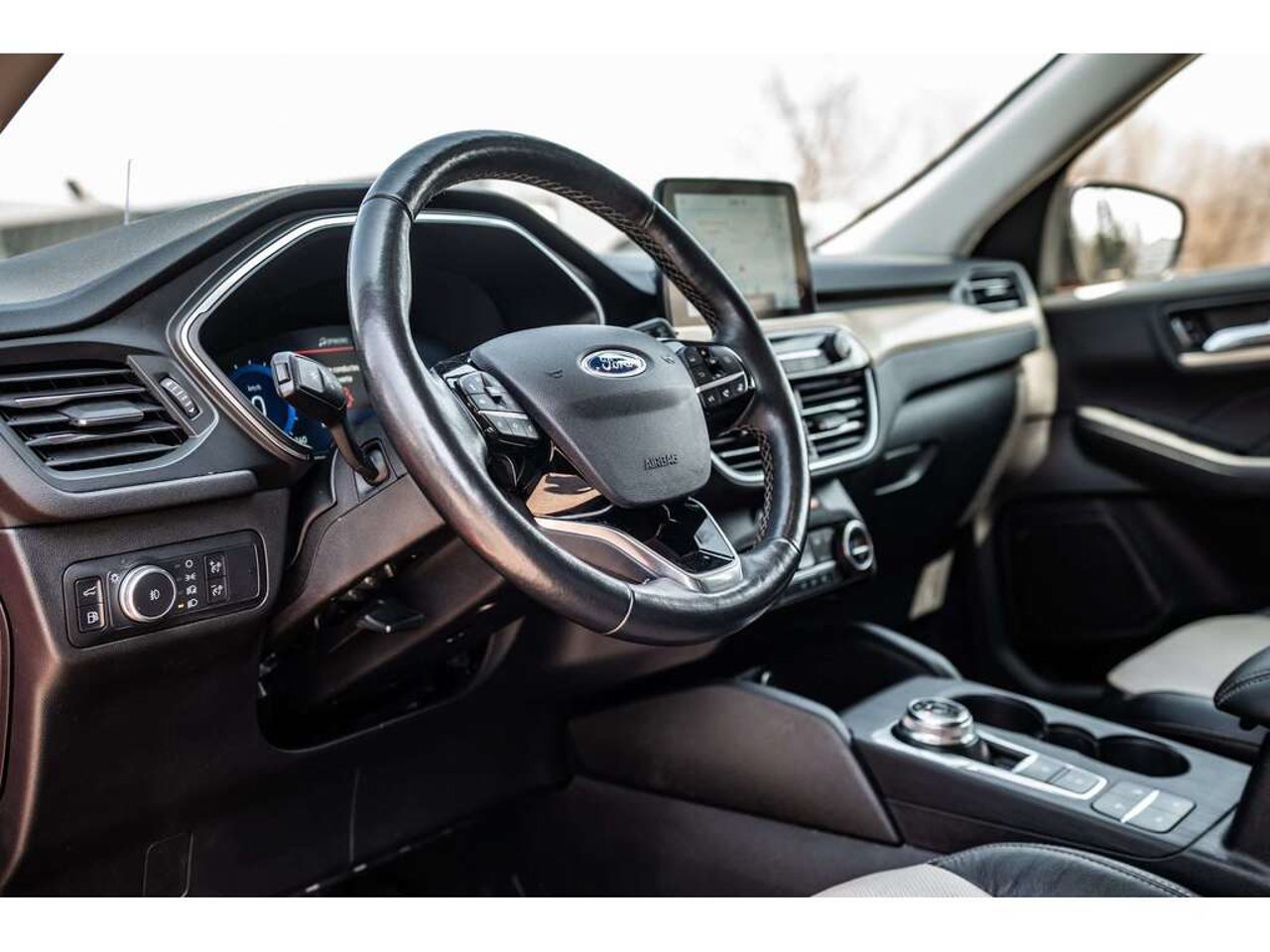 2021 Ford Escape Red Sainte-Julienne - photo #17