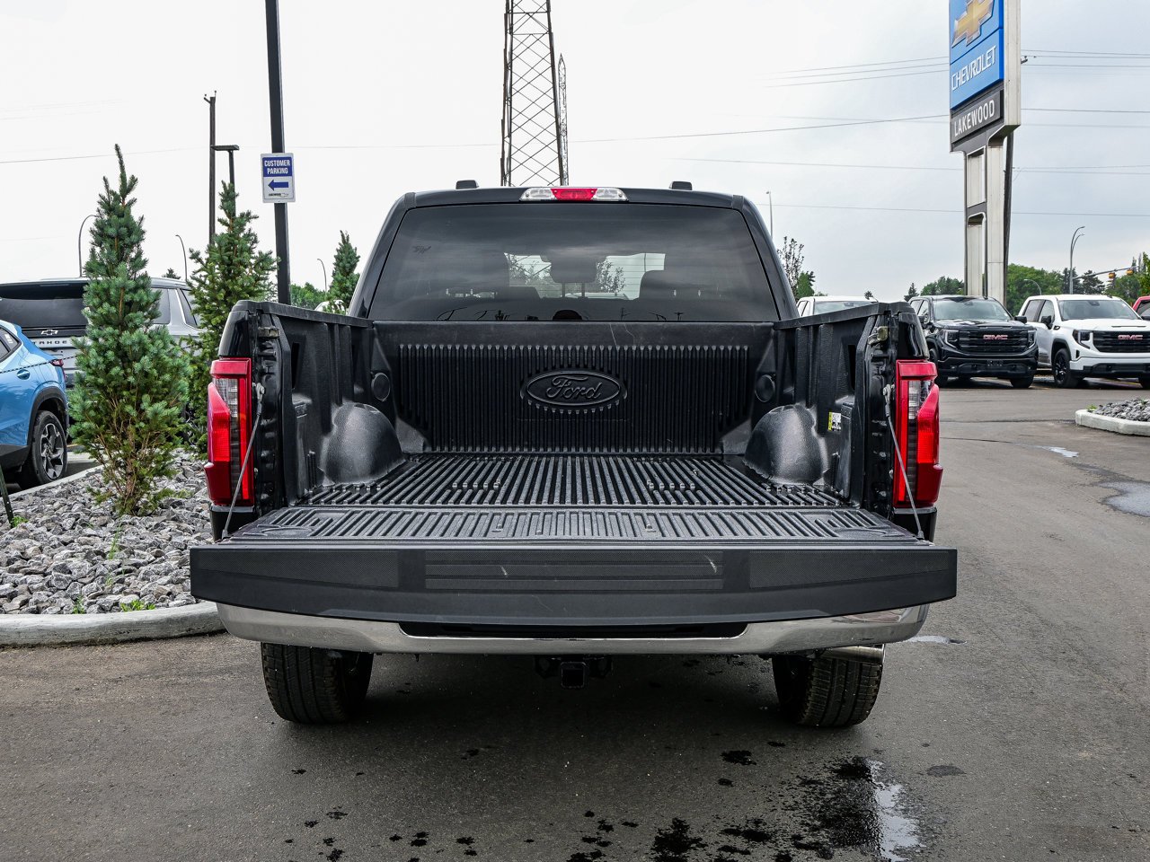 2025 Ford F-150 XLT 4WD SuperCrew 5.5' Box Black Sherwood Park - photo #13