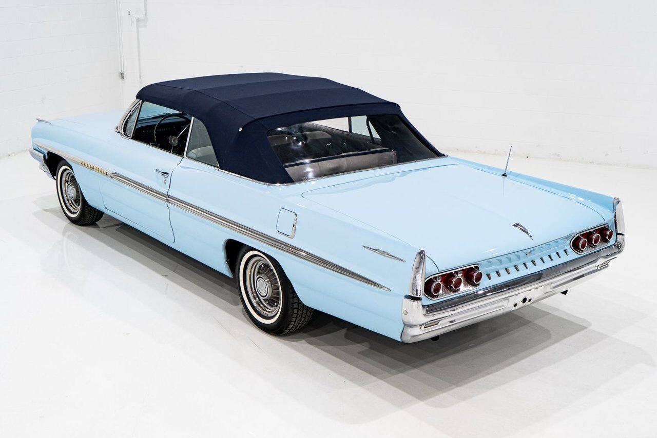 Pontiac Bonneville **PRIX EN USD**C8 Suffix 389cu.in. TriPower 4 Speed 1961 Bleu Montréal - photo #6