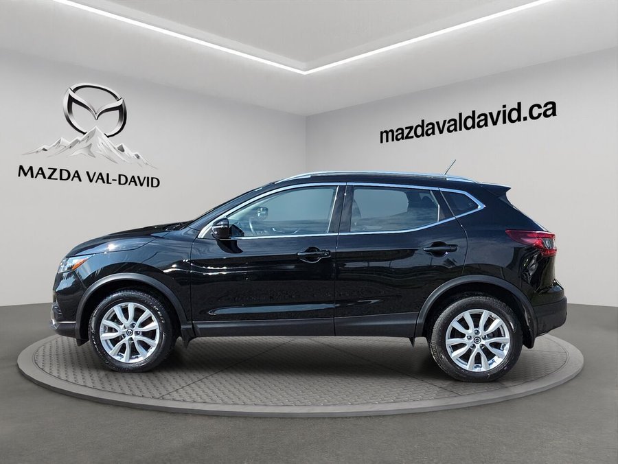 2023 Nissan Qashqai SV TI CVT, Sièges chauffants avant, Toit ouvrant, Volant chauffant Black