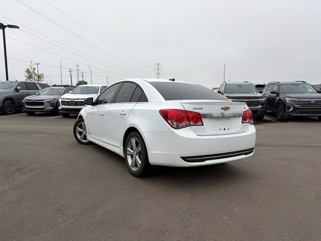 2013 Chevrolet Cruze 4dr Sdn LT Turbo w/1SB White Sherwood Park - photo #3