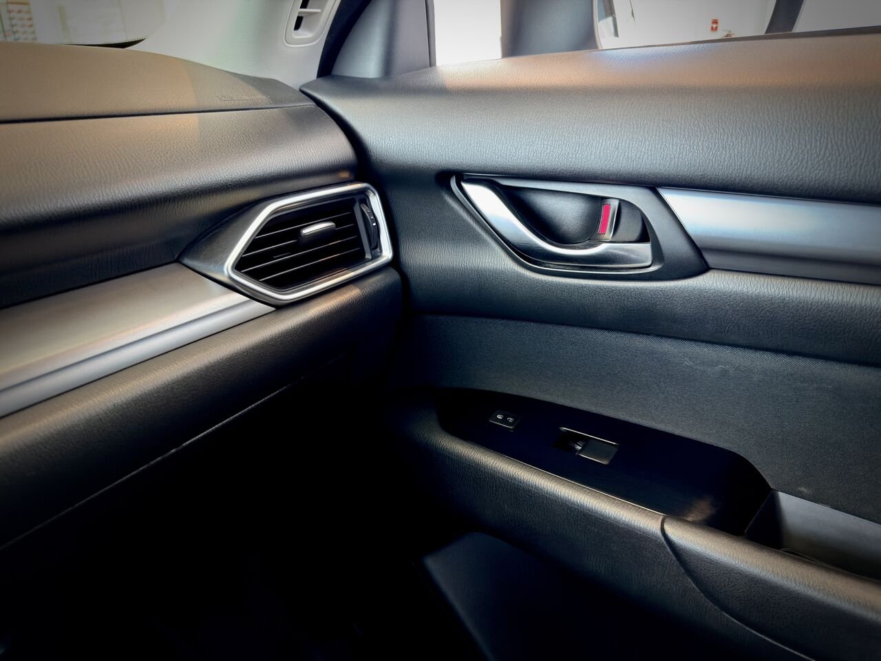 Mazda CX-5 2017 Blanc Notre-Dame-des-Prairies - photo #24
