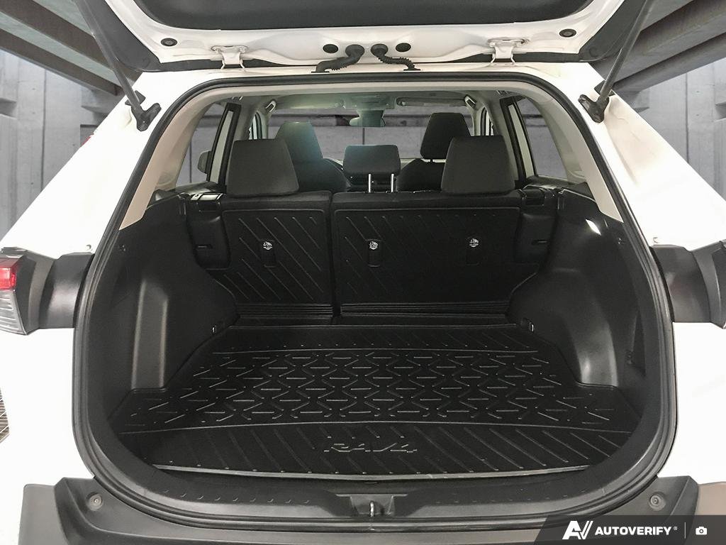2023 Toyota RAV4 2601206A | LE White Edmonton - photo #11