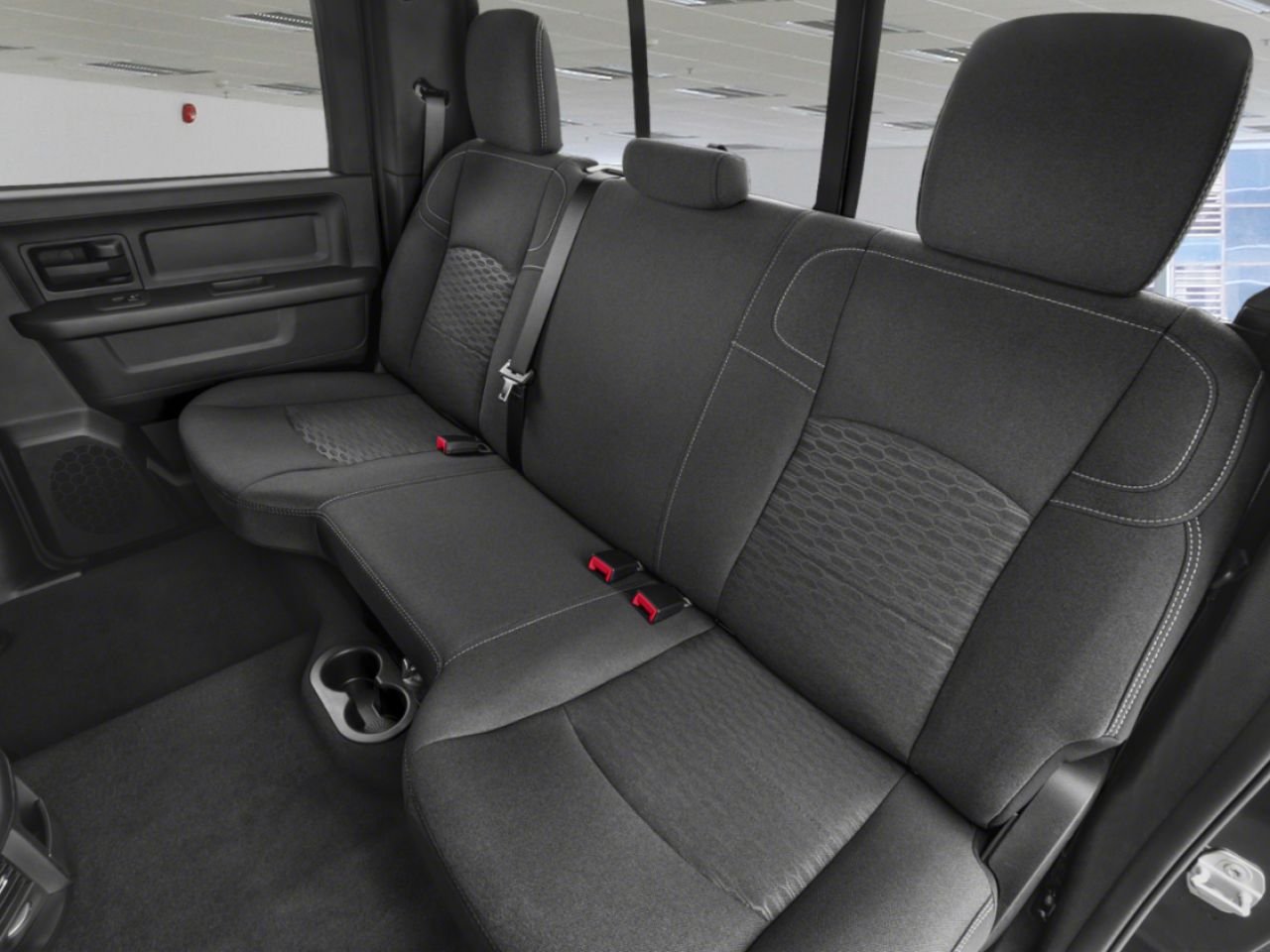 2025 RAM 2500 Bright White Repentigny - photo #7