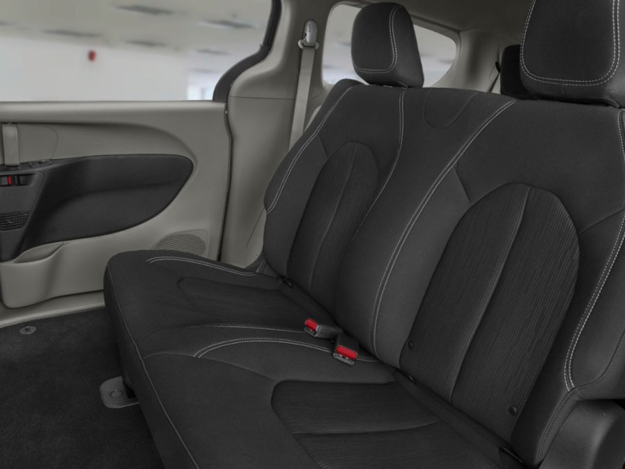 2027 CHRYSLER Grand Caravan 2027 Red Hot Pearl