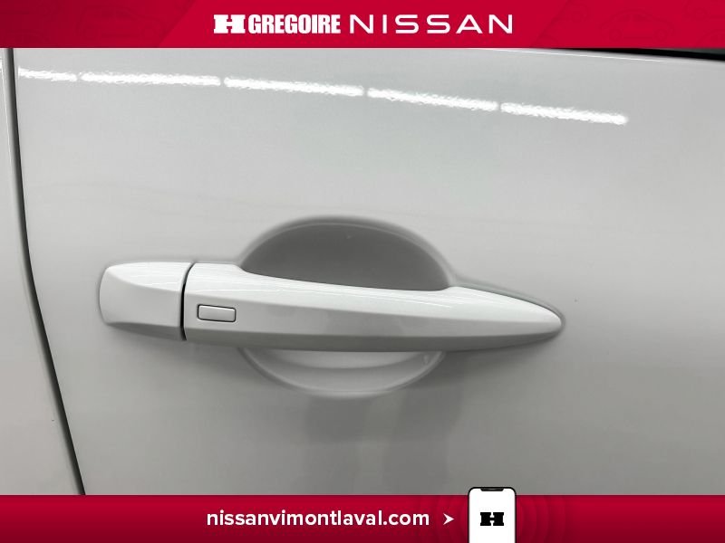 2024 Nissan Rogue White Laval - photo #13