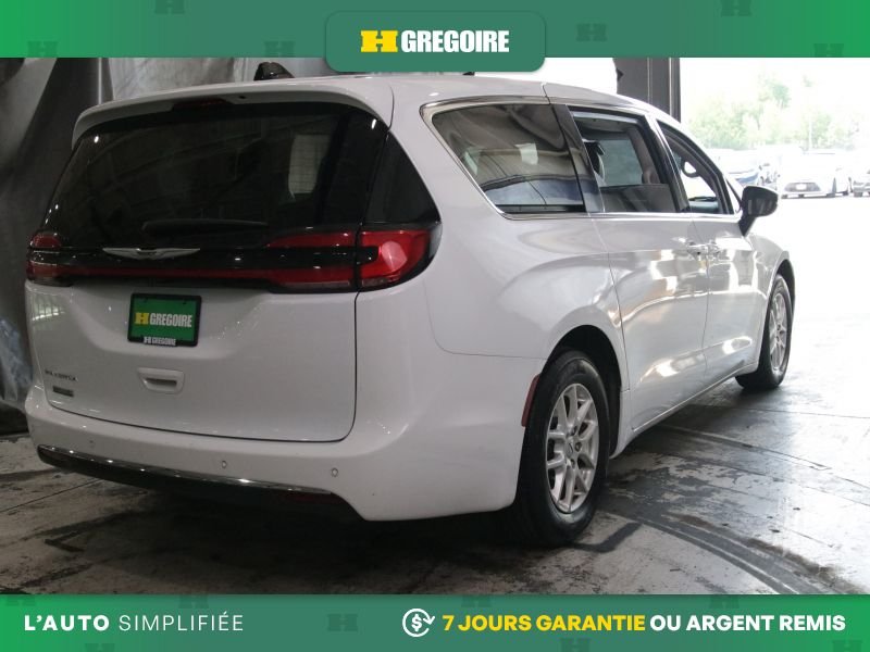2023 Chrysler Pacifica White Saint-Eustache - photo #46