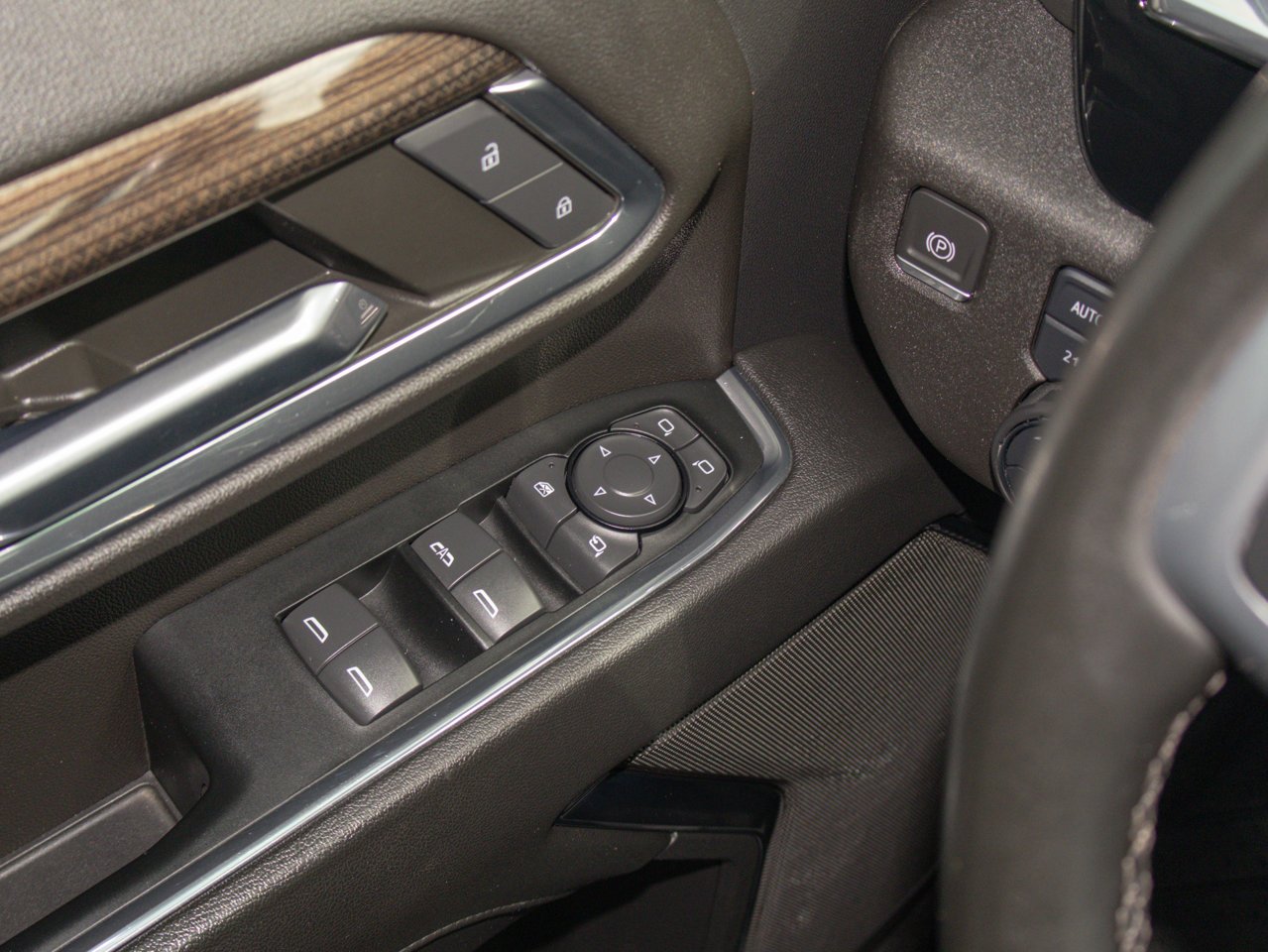 2024 Chevrolet Silverado 2500HD 4WD Crew Cab 159 LT Grey Sherwood Park - photo #19
