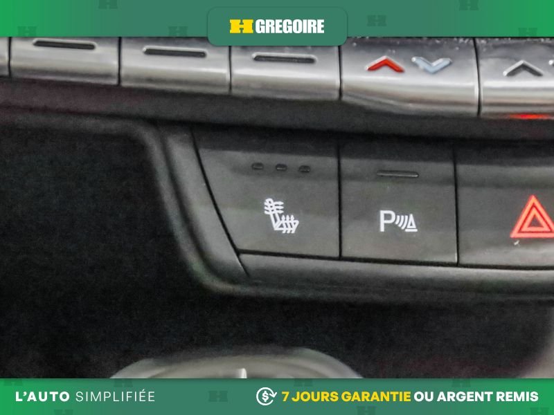 2023 Cadillac XT4 Grey Saint-Eustache - photo #22