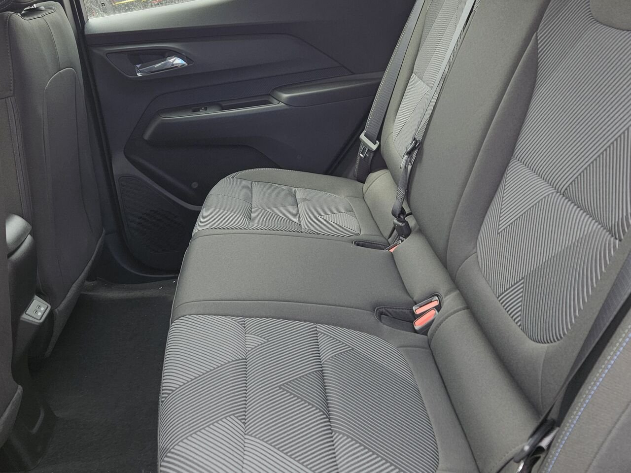 Chevrolet Bolt Traction avant 4 portes LT 2027 Blanc sommet Thetford Mines - photo #11