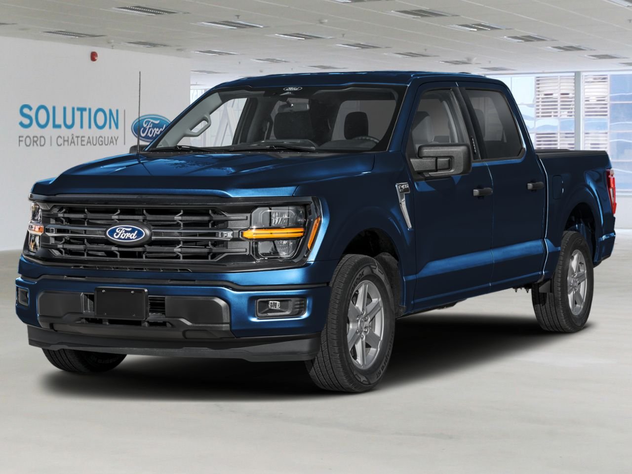 Ford F-150 XLT CABINE SUPERCREW 4RM CAISSE DE 5,5 PI 2026 Bleu antimatière métallisé Châteauguay - photo #0