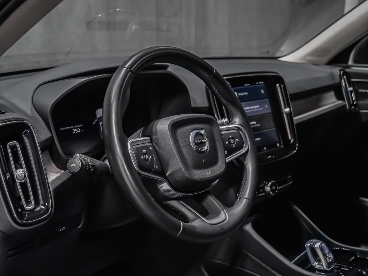 2023 Volvo XC40 B5 PLUS BRIGHT Black Montreal - photo #7
