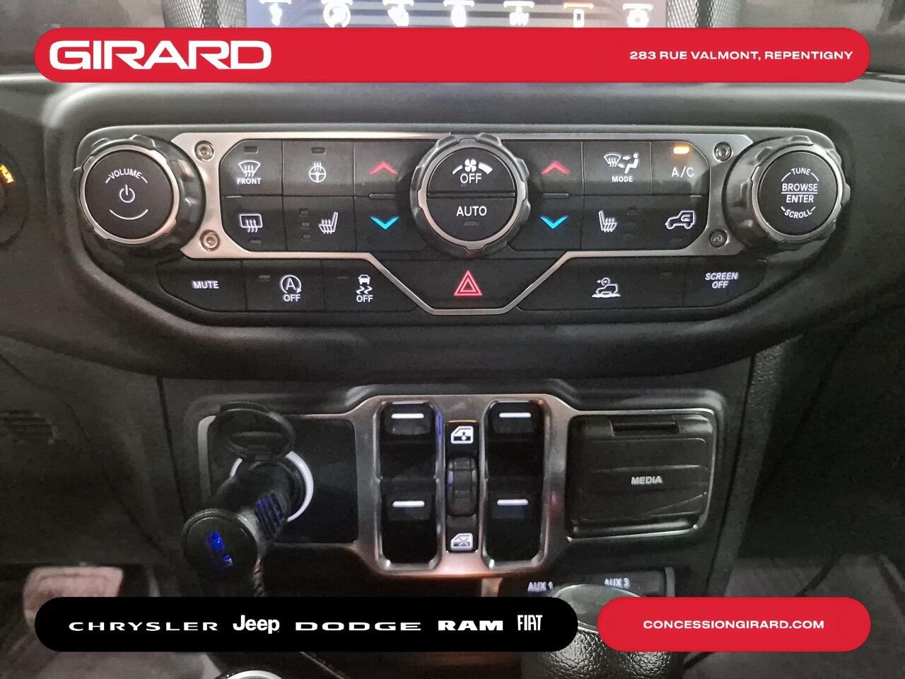JEEP WRANGLER 2023 Noir Repentigny - photo #19