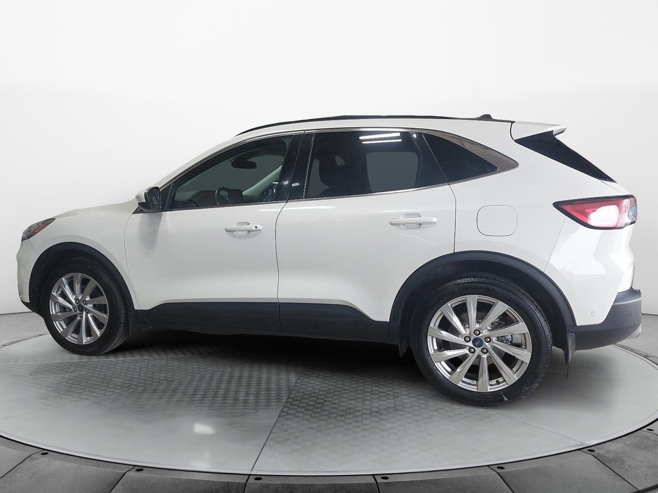 Ford Escape NIV 1FMCU9DZXMUA04985 2021 Blanc Chicoutimi - photo #4