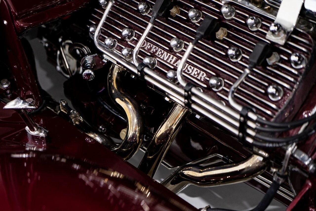 1932 Ford Highboy Lobeck creation spectacular presentation **PRICE IN USD** Red Montreal - photo #17