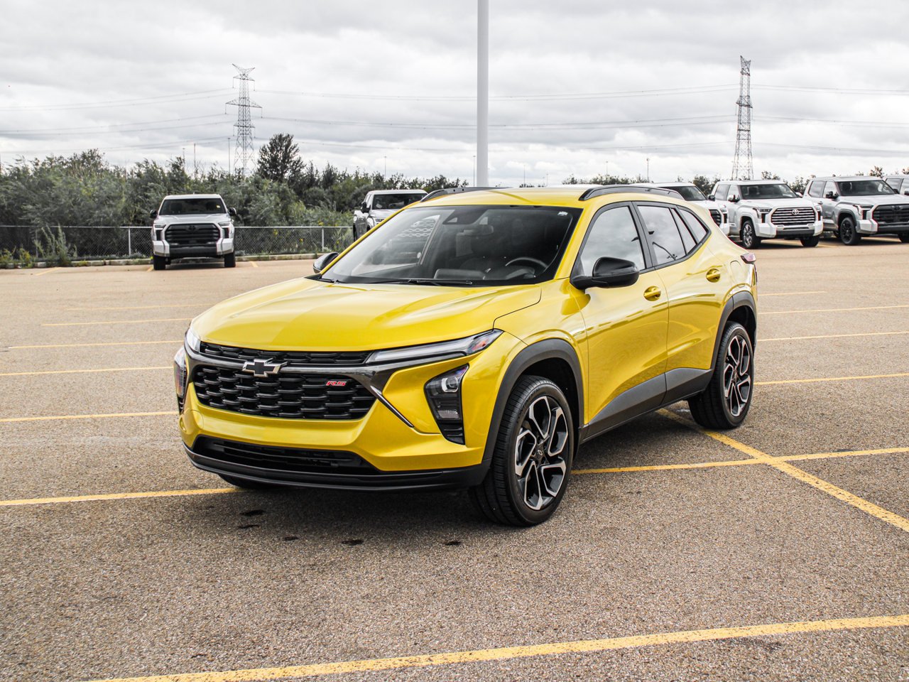2024 Chevrolet Trax FWD 4dr 2RS Yellow Sherwood Park - photo #3
