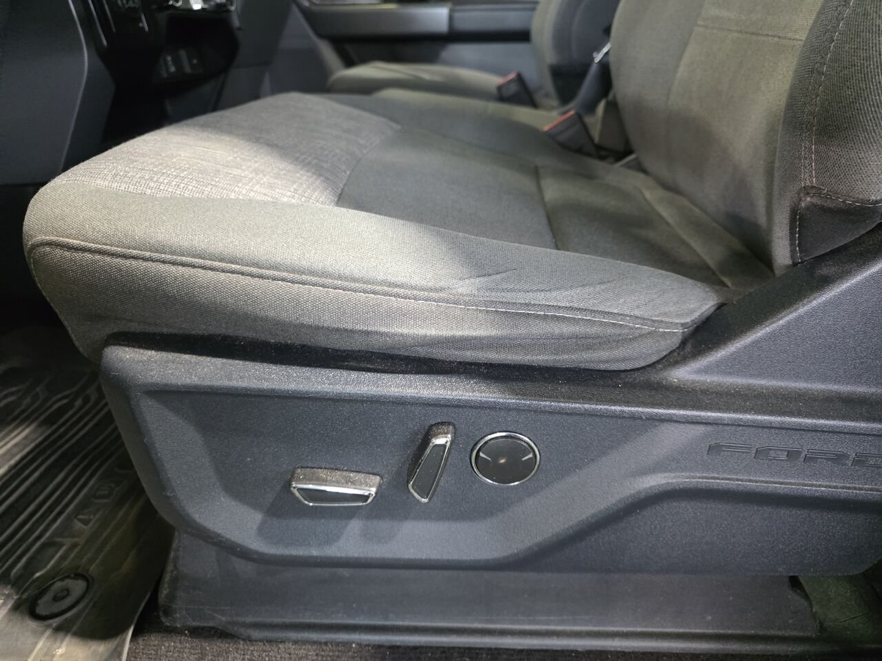 2021 Ford F-150 Black  - photo #12