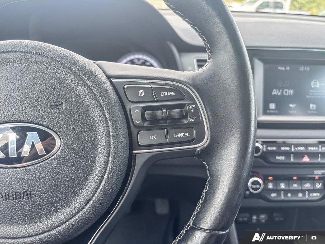 2019 Kia Niro KNDCC3LC2K5273975 Grey Mirabel - photo #18