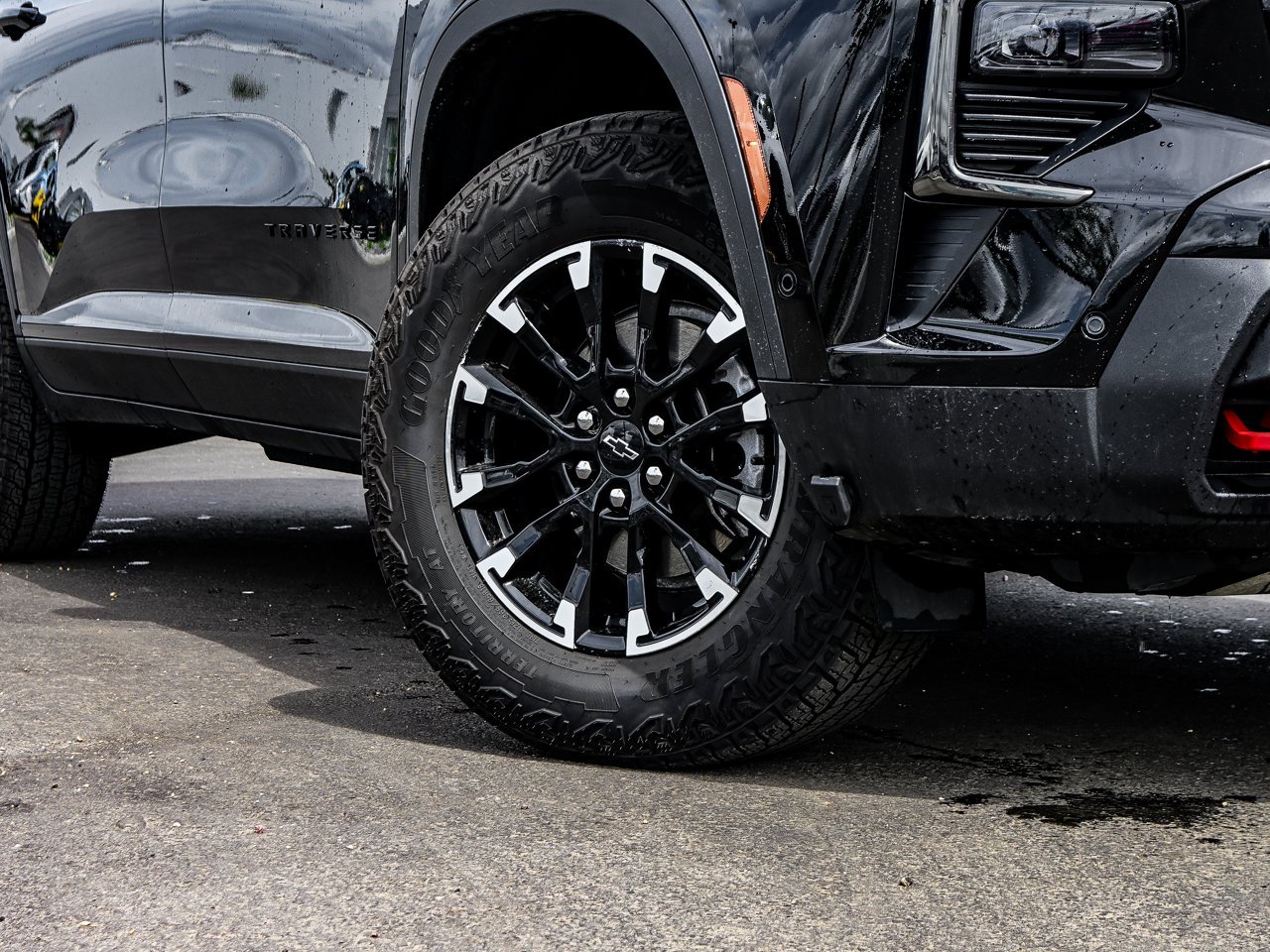 2026 Chevrolet Traverse AWD 4dr Z71 Black Sherwood Park - photo #5